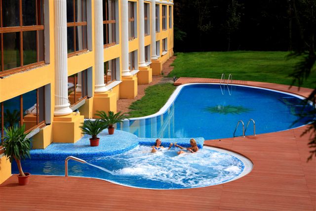 Royal Cezar Hotel, Трускавец, Украина, фотографии туров