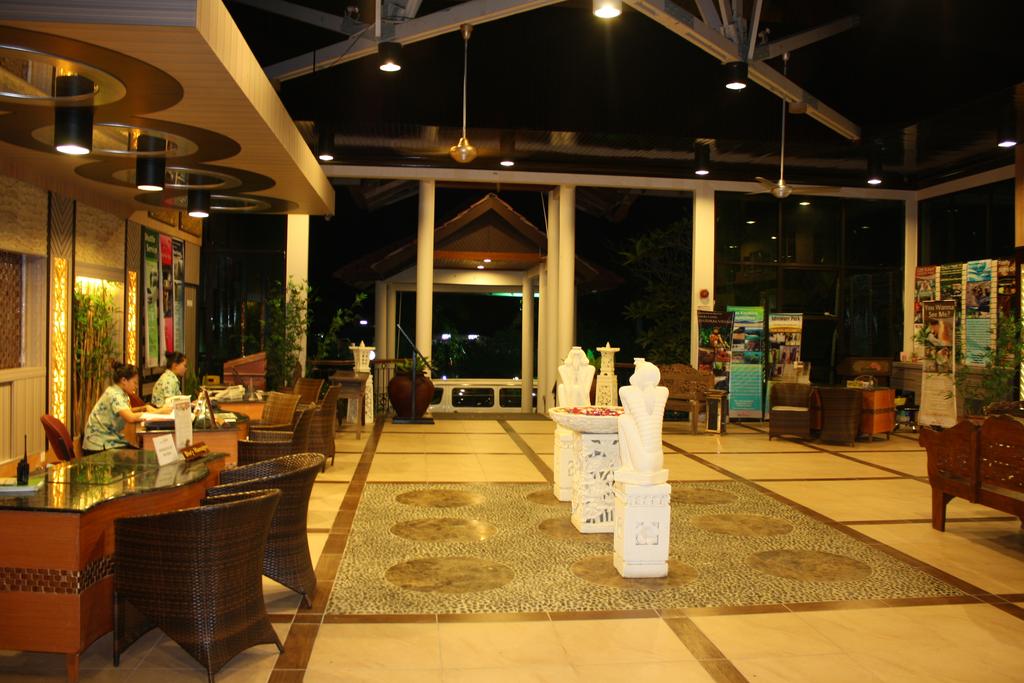 Відпочинок в готелі Beringgis Beach Resort & Spa Борнео (Калімантан) Малайзія