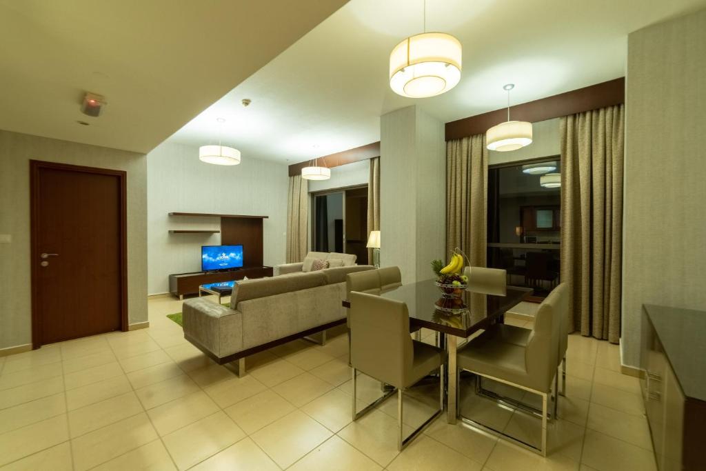 Отдых в отеле Suha Jbr Hotel Apartments Дубай (пляжные отели)