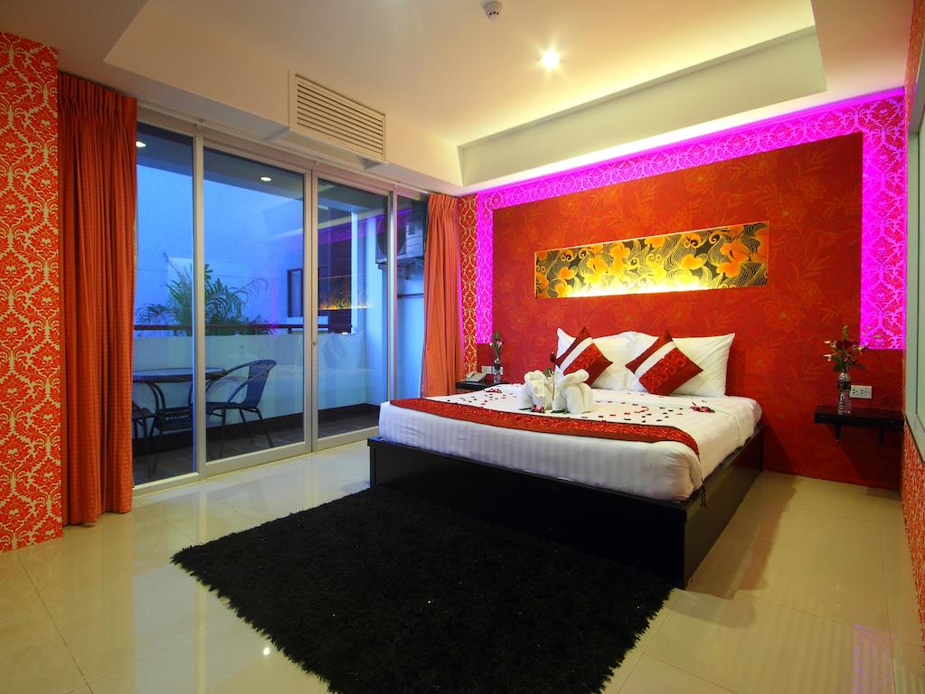 Горящие туры в отель 7q Patong Beach Hotel (ex. 7q Sariya Resident) Пхукет Таиланд