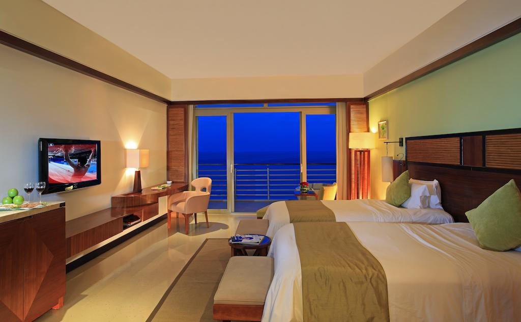 Grand Soluxe Hotel & Resort Sanya, Санья, Китай, фотографии туров