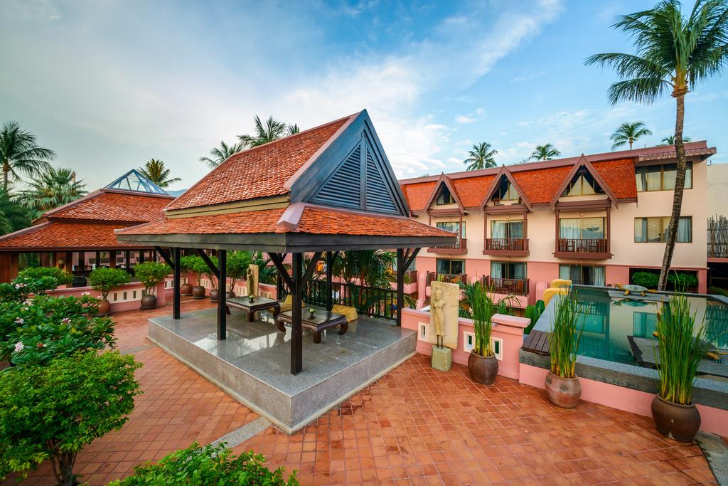 Sea View Patong Hotel, номера