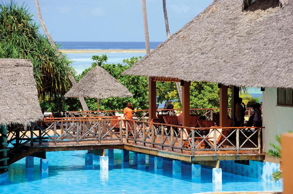 Відпочинок в готелі Neptune Pwani Beach Resort & Spa Пвані-Мчангані