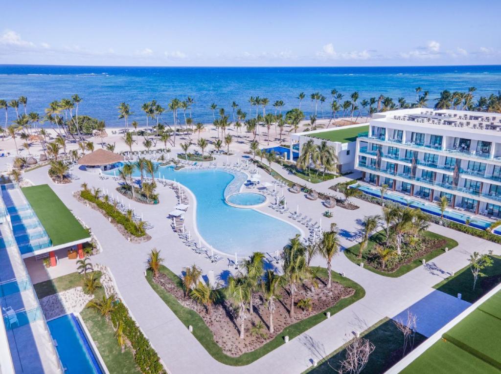 Туры в отель Serenade Punta Cana Beach Spa & Casino
