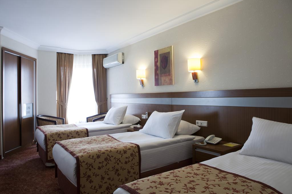 Цены в отеле Atalay Hotel