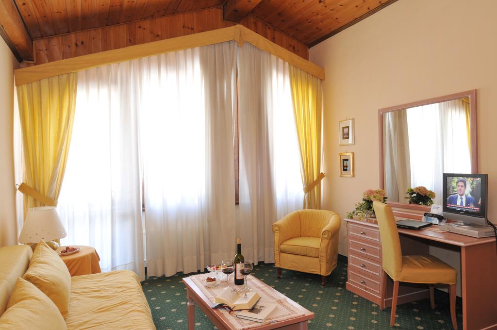 Miramonti Hotel (Madonna Di Campiglio) цена