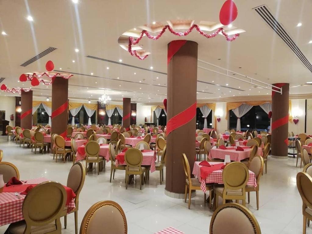 Recenzje turystów, Amwaj Oyoun Hotel & Resort