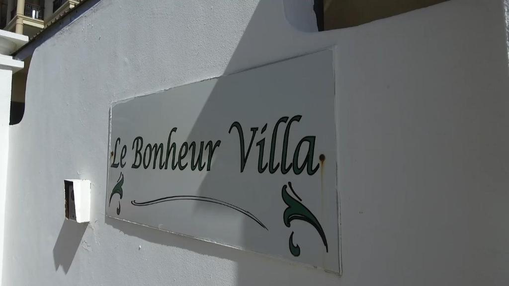 Фото отеля Le Bonheur Luxury Villa