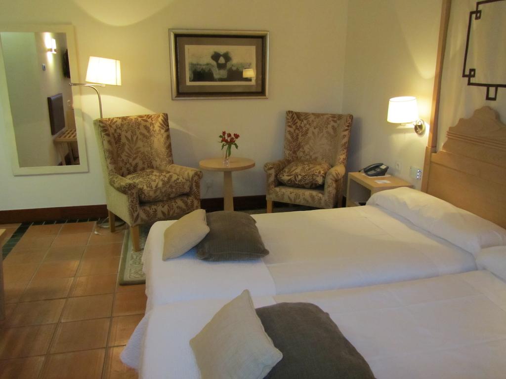 Горящие туры в отель Parador De Granada