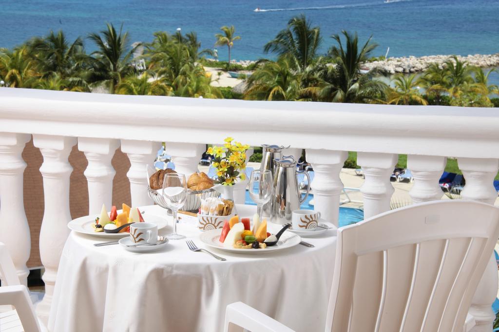 Отзывы про отдых в отеле, Luxury Bahia Principe Runaway Bay (Adult Only)