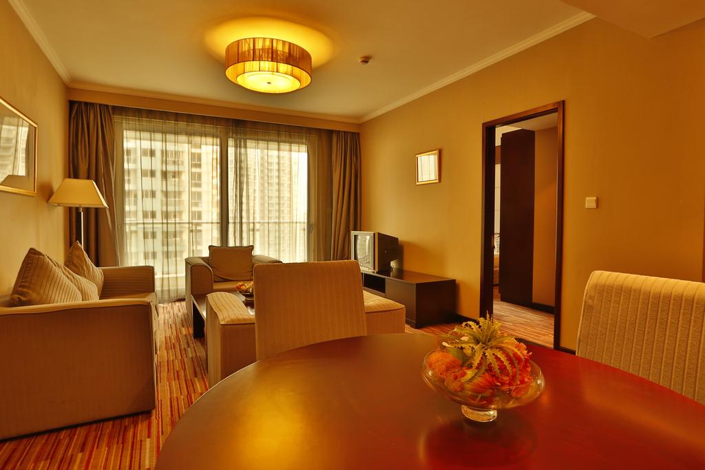Цены в отеле Rayfont Shanghai Xuhui Hotel