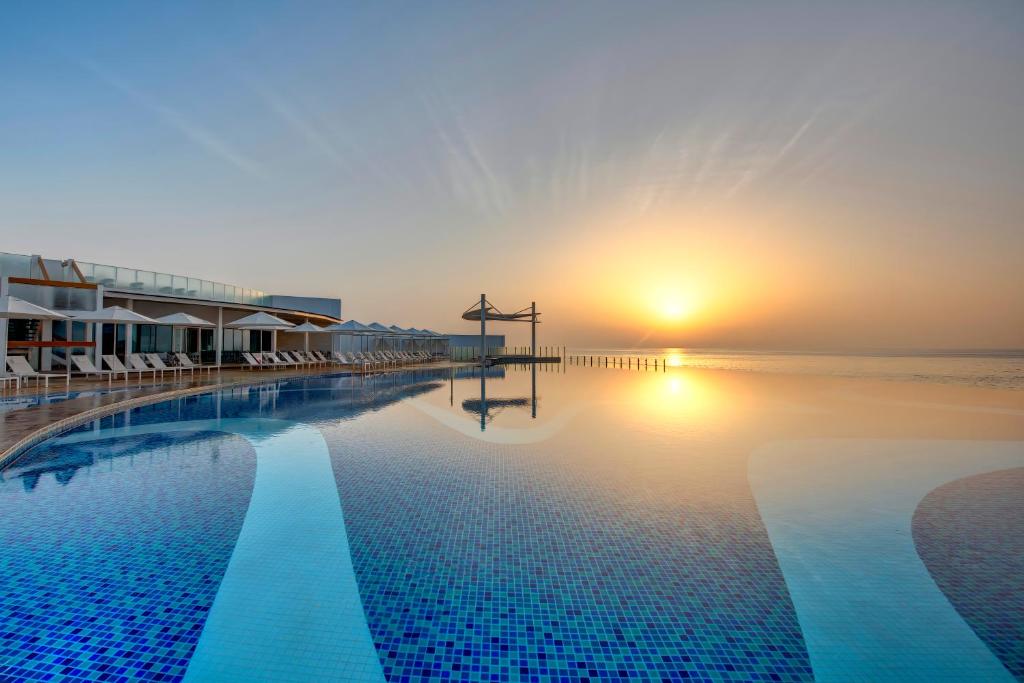Горящие туры в отель Royal M Al Aqah Beach Hotel and Resort Фуджейра ОАЭ