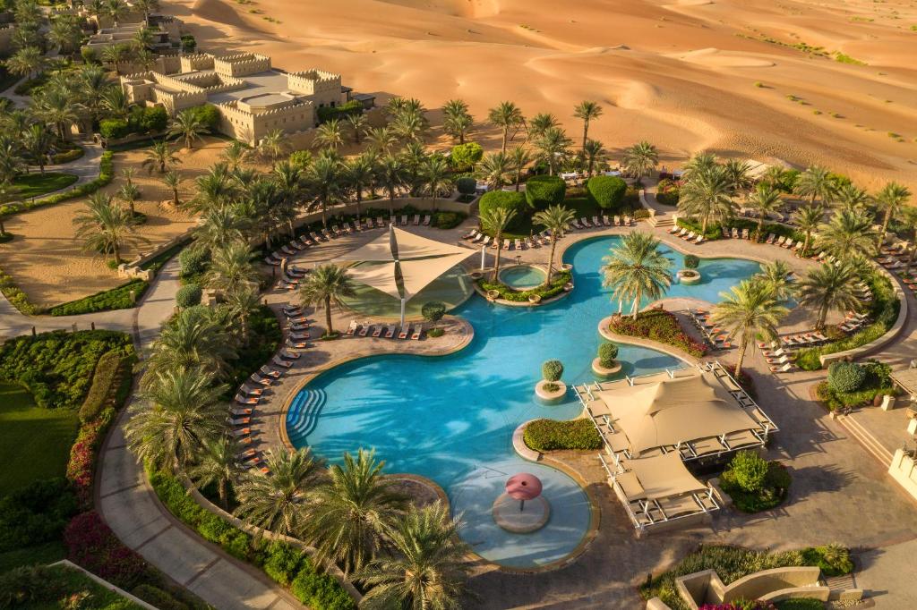 Цены в отеле Qasr Al Sarab Desert Resort by Anantara
