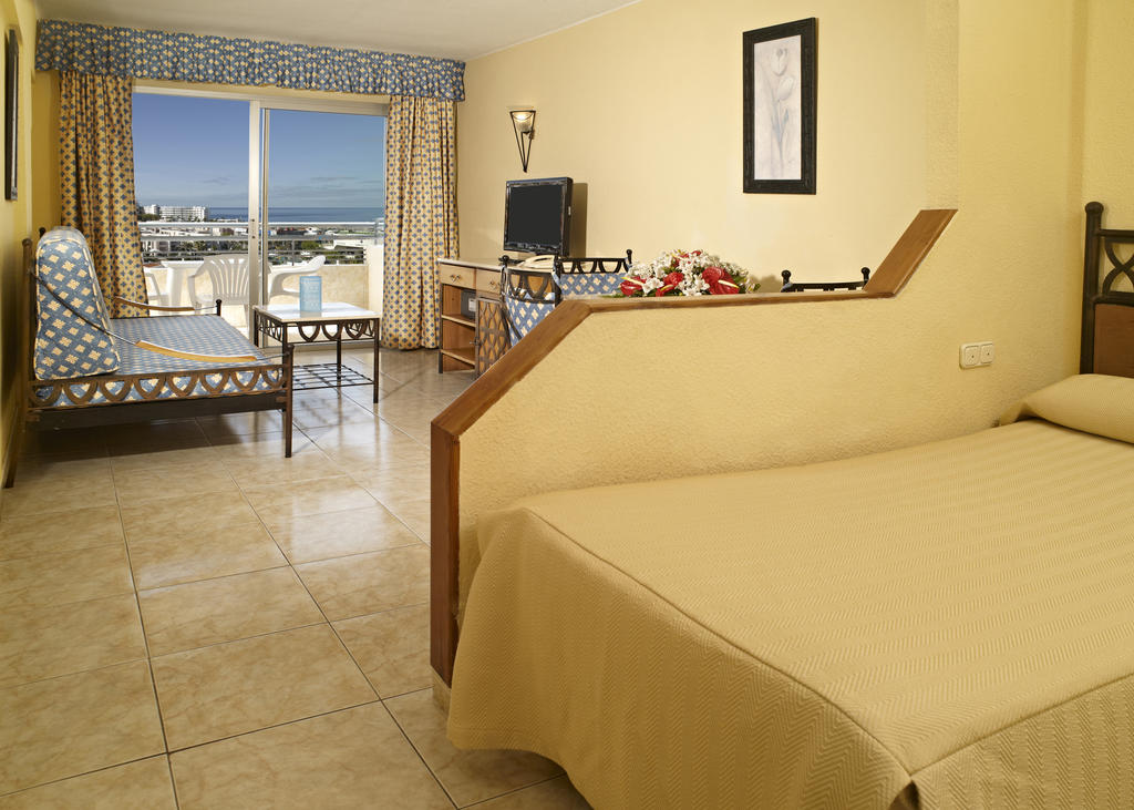 Горящие туры в отель Hovima Santa Maria Aparthotel
