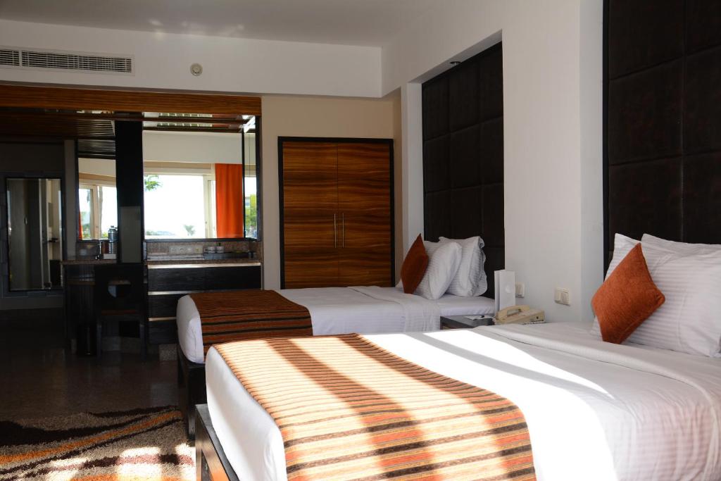 Відгуки про готелі Monte Carlo Sharm El Sheikh Resort