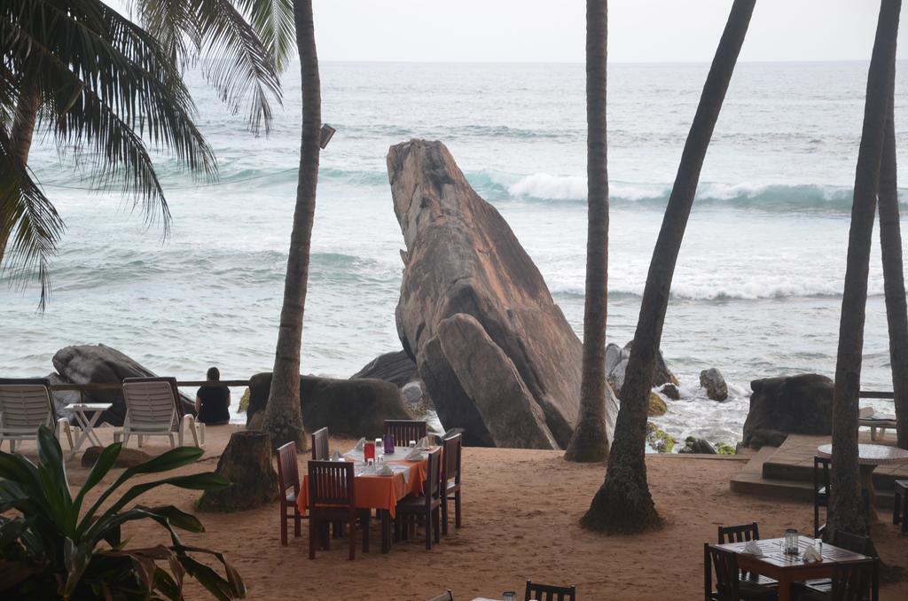 Sri Gemunu Beach Resort, Шри-Ланка, Унаватуна, туры, фото и отзывы