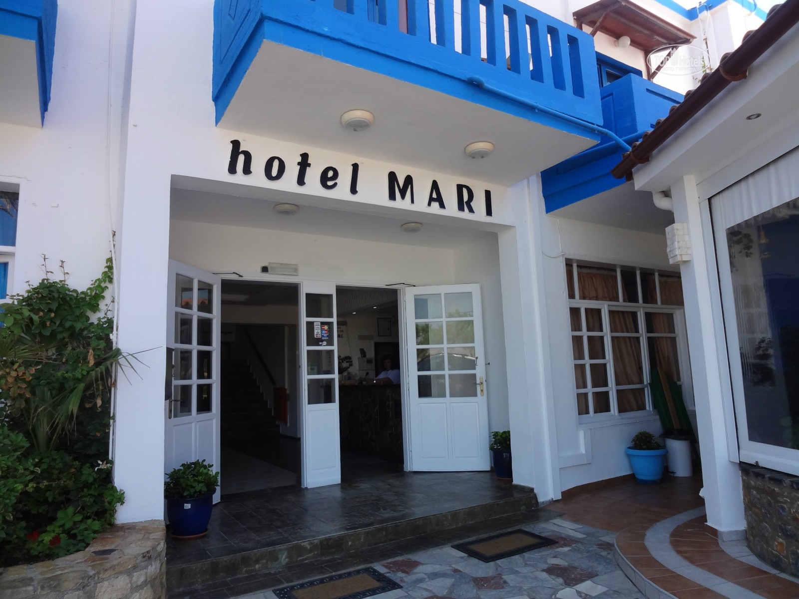 Hot tours in Hotel Mari Beach Chania