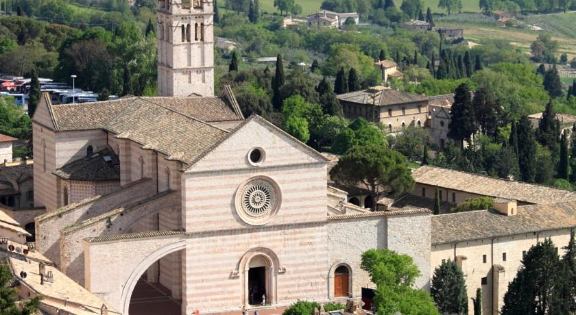 Nun Assisi Relais & Spa Museum Италия цены
