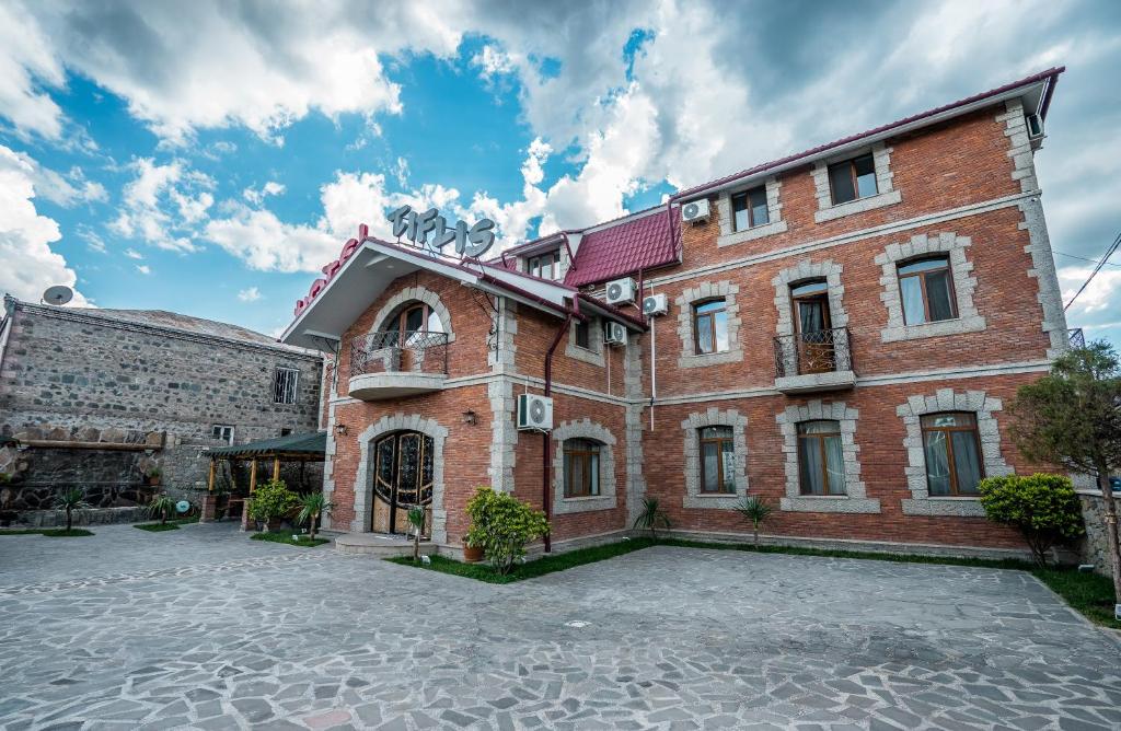 Hotel Tiflis, Ахалцихе, фотографии туров