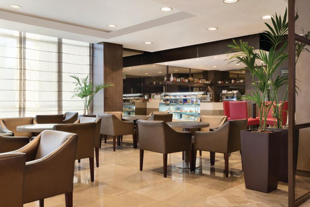 Горящие туры в отель Ramada Downtown Abu Dhabi Абу-Даби ОАЭ