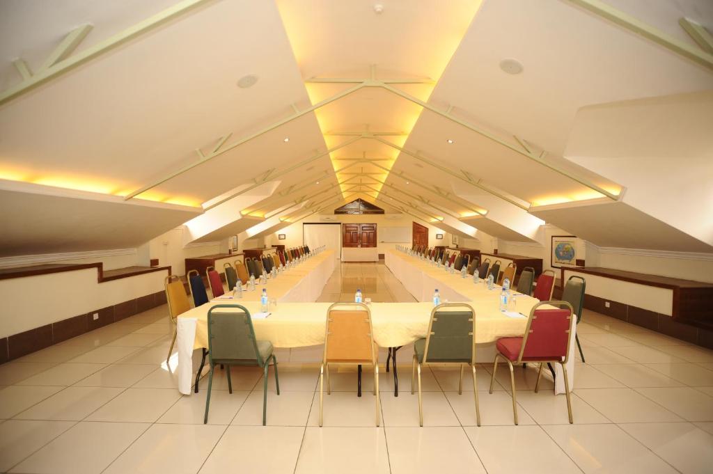 Горящие туры в отель Kenya Comfort Hotel Suites Найроби