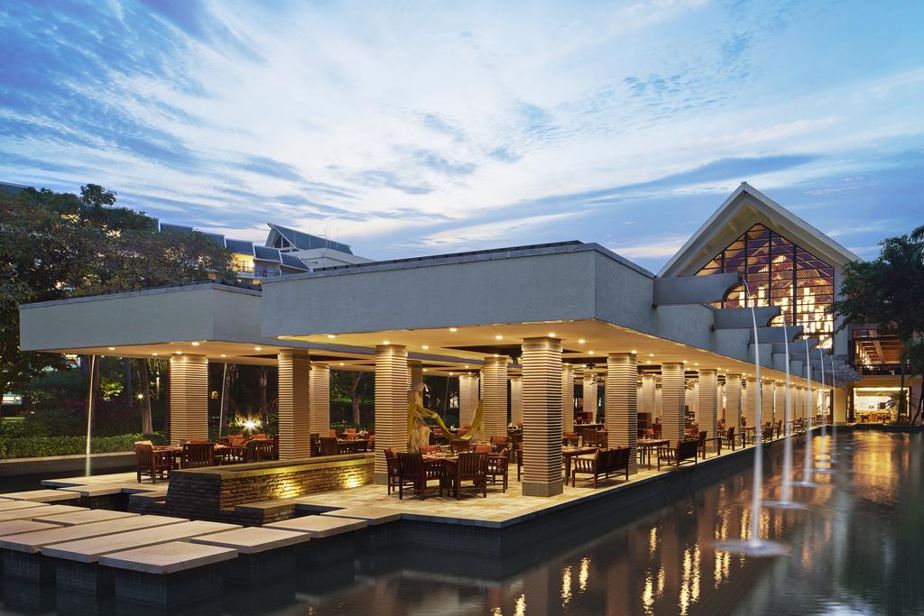 Hotel rest Sheraton Sanya Resort Yalong Bay China