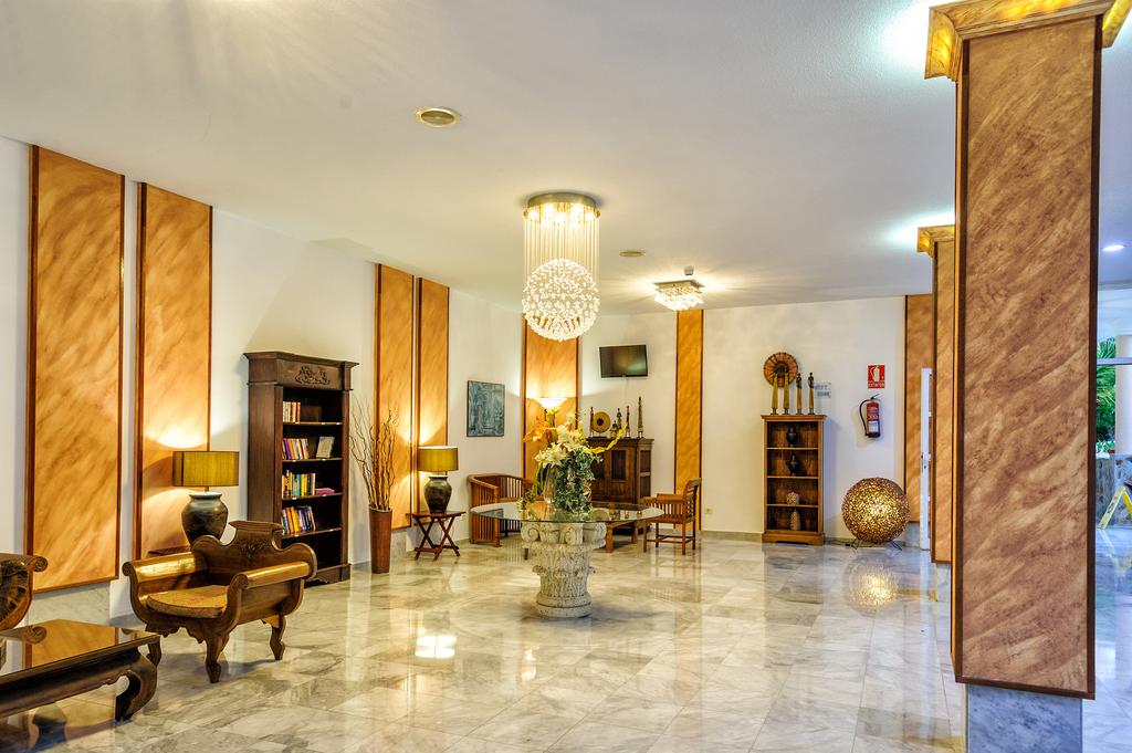 Горящие туры в отель Marola Portosin Apartments