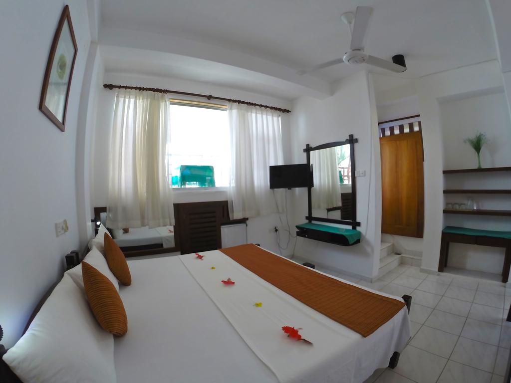 Royal Beach Hotel Шри-Ланка цены