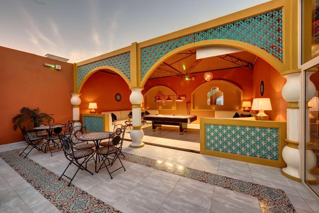 Recenzje turystów Radisson Blu Hotel Ajman