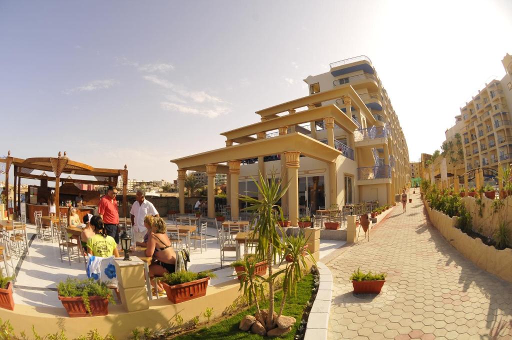 Reviews of tourists Sphinx Aqua Park Beach Resort
