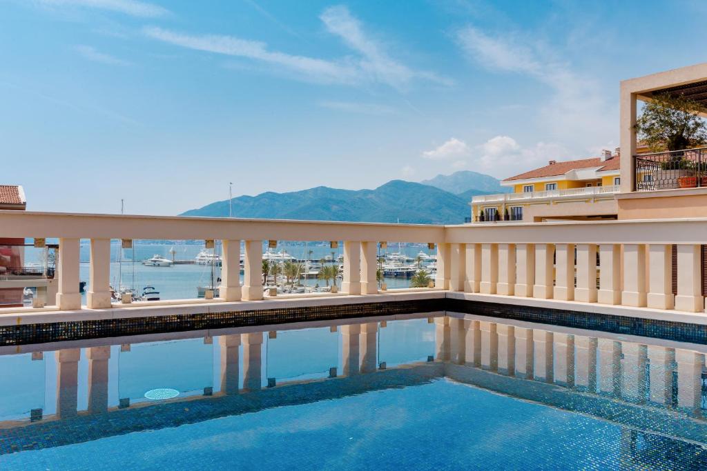 Горящие туры в отель Hotel Regent Porto Montenegro