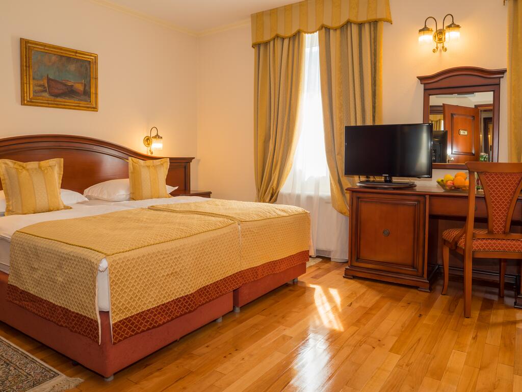 Горящие туры в отель Savoy Опатия