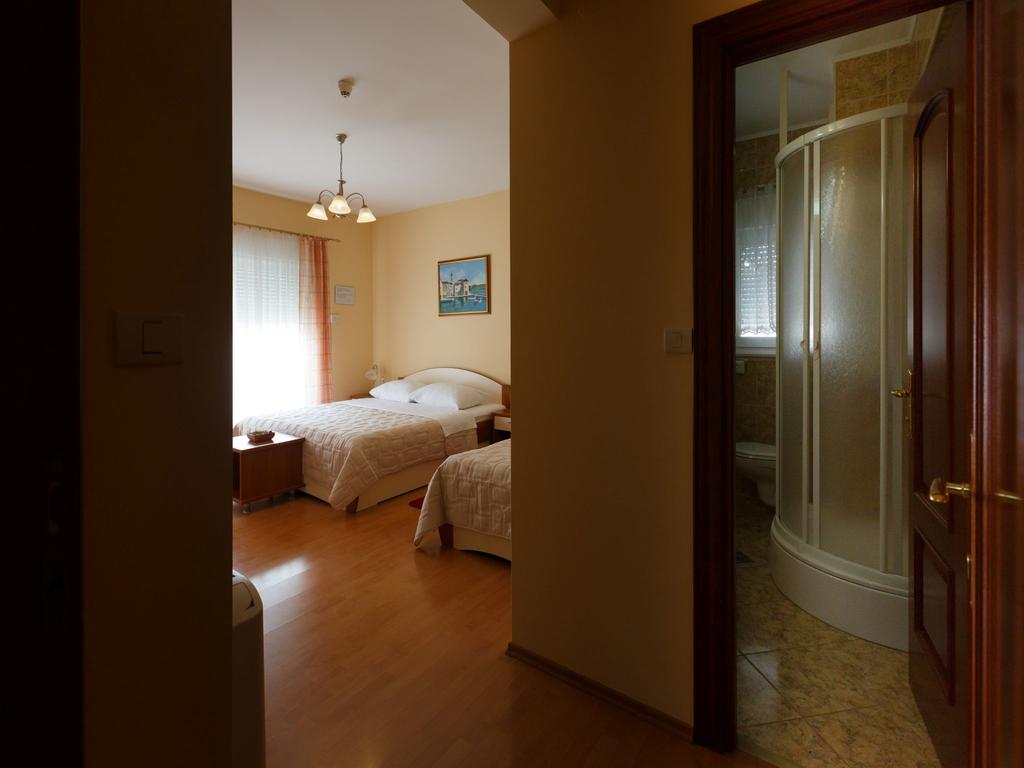 Hotel Adria фото и отзывы