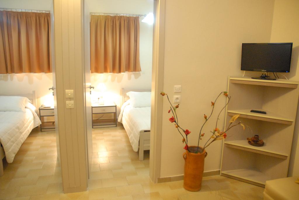 Takis Hotel Apartments, 3, фотографії
