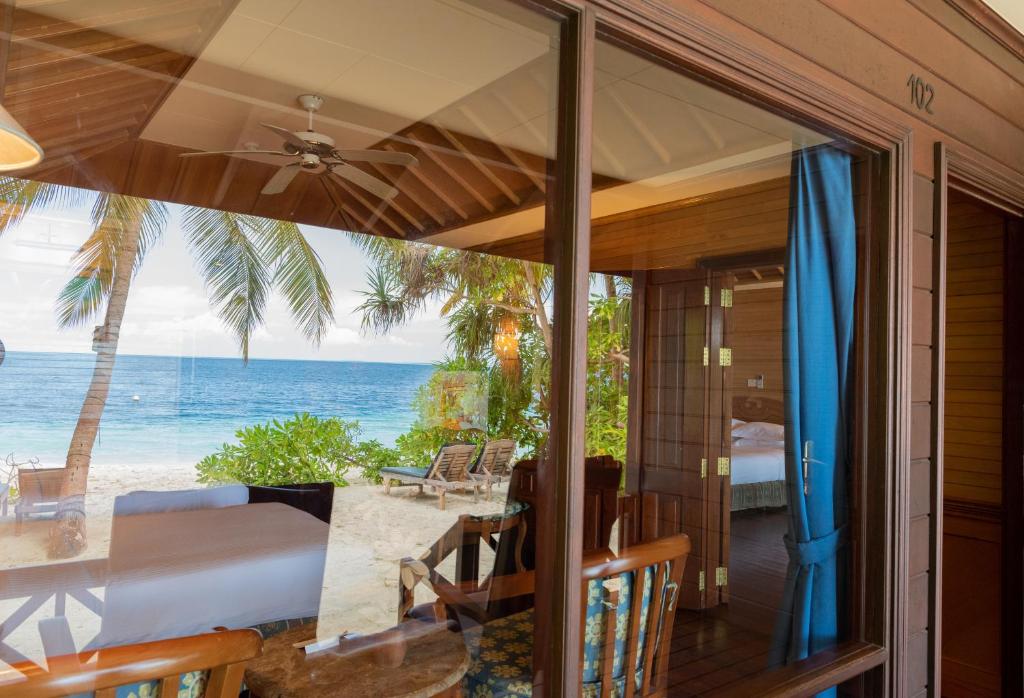 Горящие туры в отель Royal Island Resort & Spa Баа Атолл Мальдивы