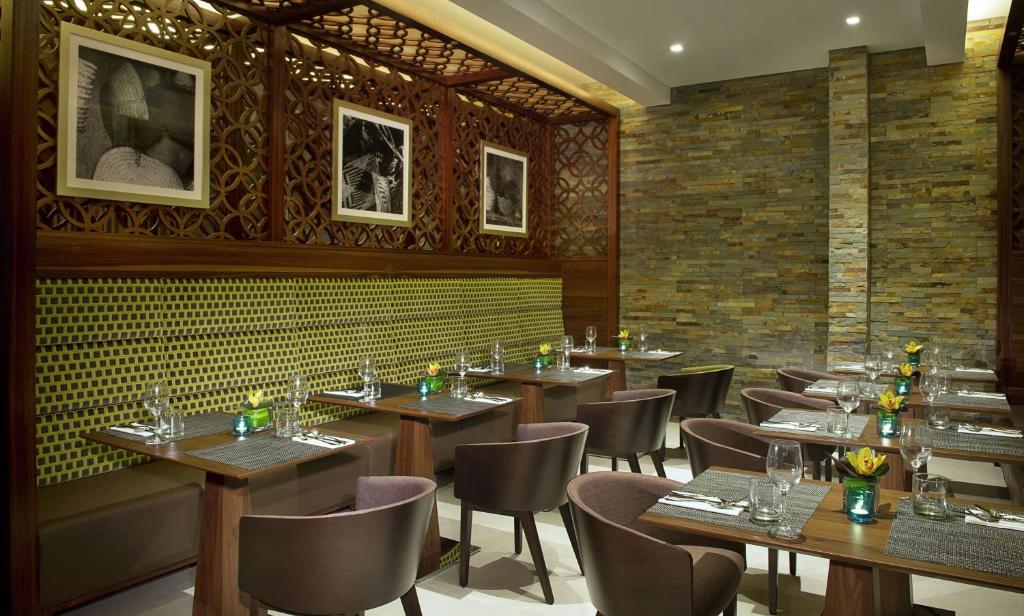 Hotel, 4, Hilton Garden Inn Dubai Al Muraqabat