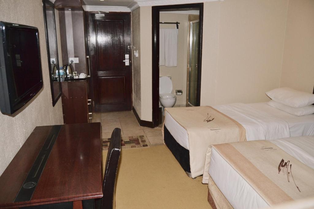 Tours to the hotel Zawadi House Lodge Arusha Tanzania