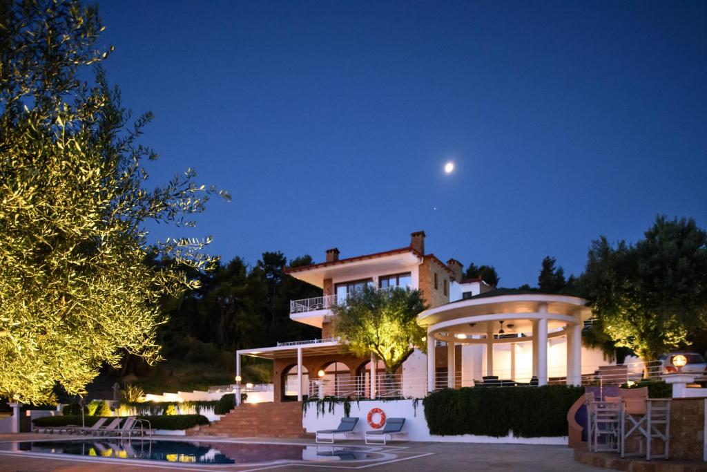 Villa D'Oro - Luxury Villas & Suites фото та відгуки