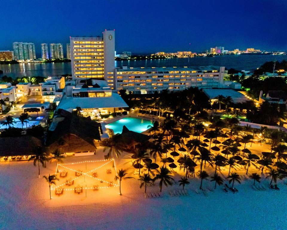 Отдых в отеле Presidente Intercontinental Cancun Resort