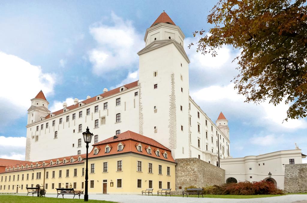 Горящие туры в отель Ibis Братислава