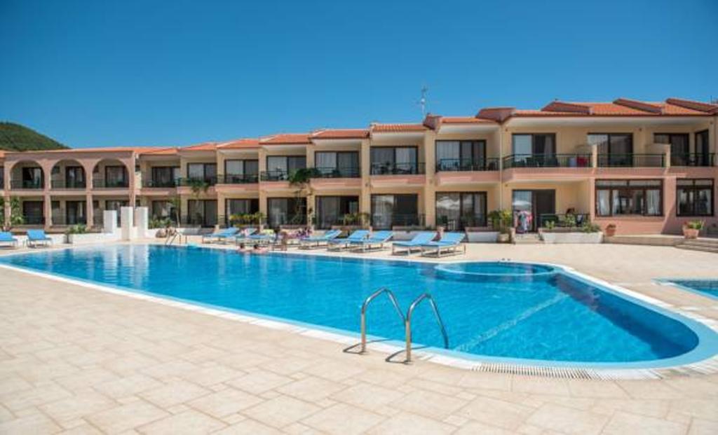 Гарячі тури в готель Toroni Blue Sea Hotel Сітонія Греція