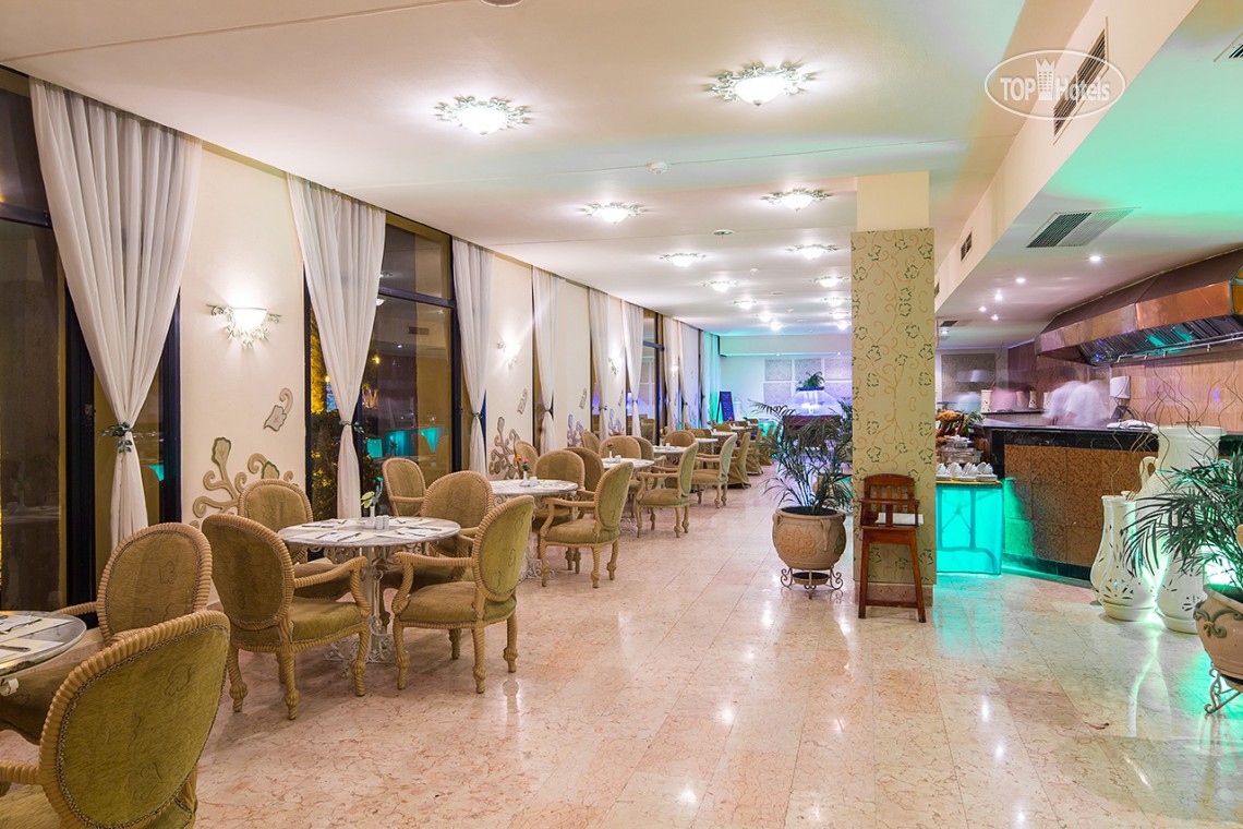 Отдых в отеле The Grand Hotel Hurghada Хургада