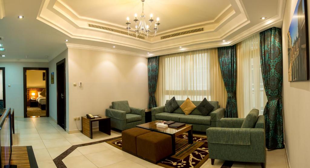 Reviews of tourists Al Majaz Premiere Hotel Apartments