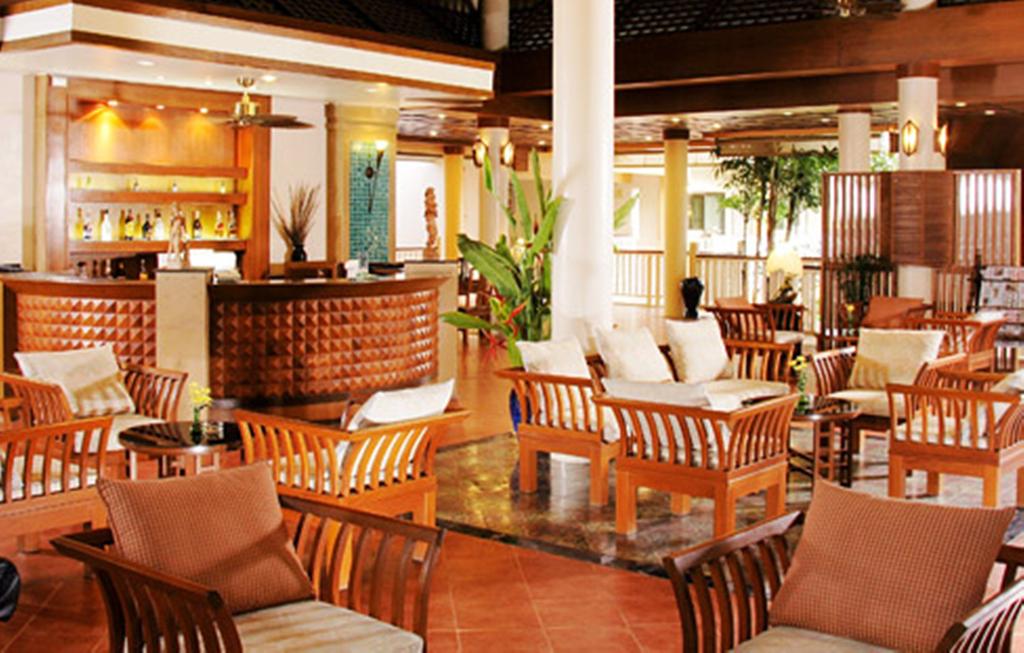 Горящие туры в отель Thara Patong Beach Resort