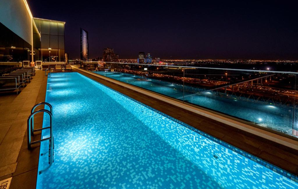 Дубай (город) Form Hotel Dubai, As Member Of Design Hotels цены