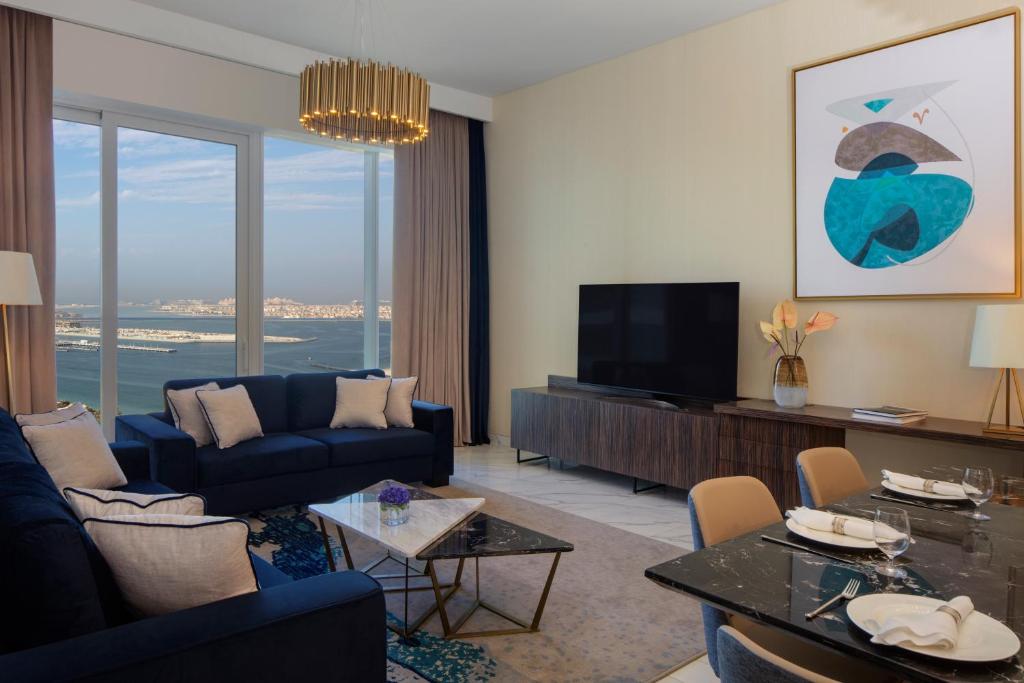 Avani Palm View Dubai Hotel & Suites, 5