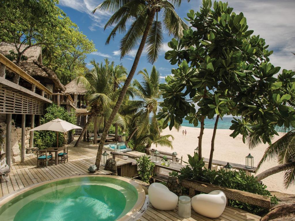 Відгуки про готелі North Island Seychelles