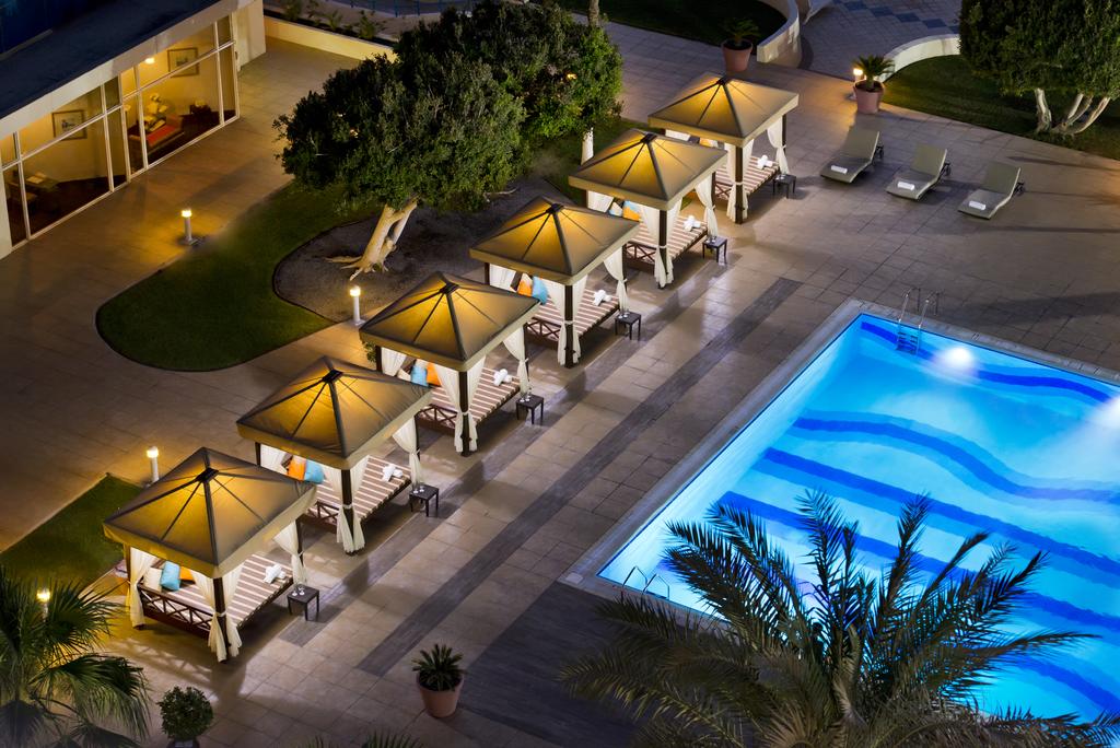 Доха (пляж), Doha Marriott Hotel, 5