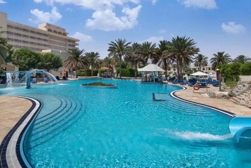 Отель, Эль-Айн, ОАЭ, Radisson Blu Hotel & Resort, Al Ain
