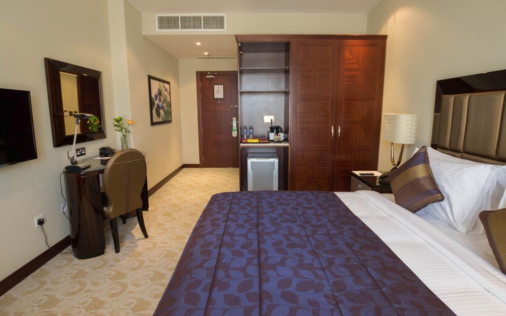Відпочинок в готелі Strato Hotel By Warwick Доха (місто) Катар